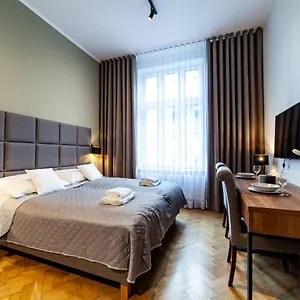 Milu Kurkowa , Kraków Polska